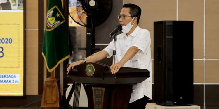 Wakil Wali Kota Batam, Amsakar Achmad