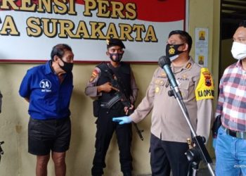 Tersangka LJ telah ditangkap paksa oleh tim gabungan Satreskrim Polresta Surakarta dan Den C Brimobda Polda Jateng,