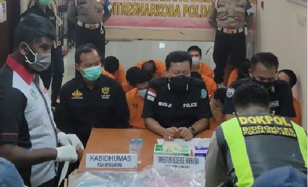 Sebanyak 1,4 Kg narkotika jenis sabu dan 19.628 Butir ekstasi dimusnahkan oleh Ditresnarkoba Polda Kepri.
