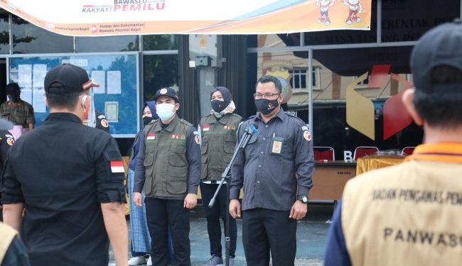 Bawaslu Provinsi Kepri menggelar pelaksanaan apel siaga dan patroli persiapan pengawasan dalam masa tenang pada Pemilihan Gubernur dan Wakil Gubernur, Bupati dan Wakil Bupati, Walikota dan Wakil Walikota Tahun 2020. Pada apel ini dipimpin langsung oleh Said Abdullah Dahlawi, ST selaku Plh. Ketua Bawaslu Provinsi Kepulauan Riau.