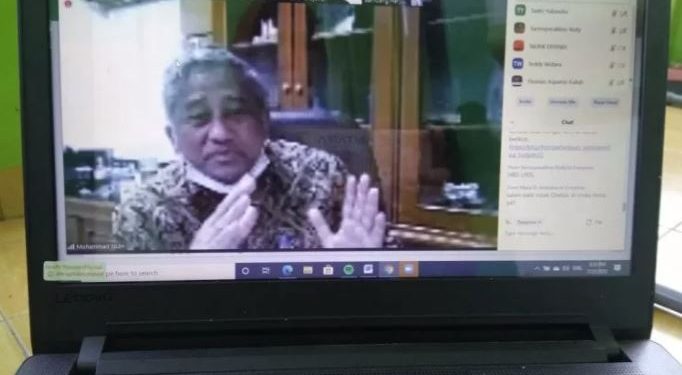 Tangkapan layar Ketua Dewan Pers Muhammad Nuh pada seminar virtual yang mengusung tema "Transformasi digital, peluang atau ancaman bagi perusahaan pers?" pada HUT ke-23 Lembaga Pers DR Soetomo (LPDS), Kamis (23/07/2020). ANTARA Foto/Suriani Mappong.
