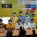 Paslon Ansar-Marlin saat menggelar konferensi pers di DPD I Partai Golkar Kepri, di Kota Batam. (Foto: Medcom.id/Anwar Sadat)