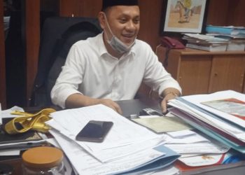 Ketua Komisi IV DPRD kota Batam Drs. Ides Madri. MM. (Foto: Yandra/Metrobatam.com)