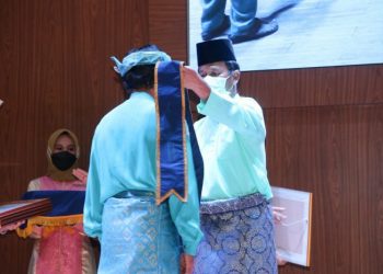 Malam Anugerah Batam Madani sempena HJB ke 191 Tahun 2020 digelar di Grand Lotus Hotel Aston, Kota Batam. (Foto: MCBatam/Mb/Ist)