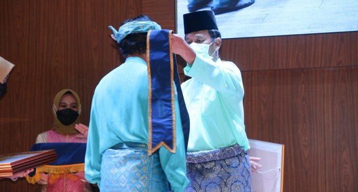 Malam Anugerah Batam Madani sempena HJB ke 191 Tahun 2020 digelar di Grand Lotus Hotel Aston, Kota Batam. (Foto: MCBatam/Mb/Ist)