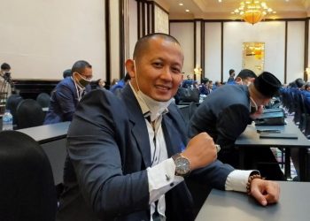 Keterangan Foto: Allib Murniman, Pembina Satgas RAMAH-AMAN saat pleno KPU Kepri di Hotel CK Tanjungpinang.