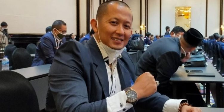 Keterangan Foto: Allib Murniman, Pembina Satgas RAMAH-AMAN saat pleno KPU Kepri di Hotel CK Tanjungpinang.
