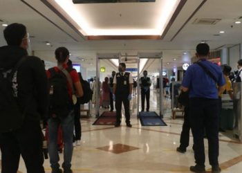 Pintu keberangkatan Bandara Internasional Kualanamu Deli Serdang, Sumatera Utara.