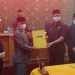 Wakil Ketua I DPRD Pelalawan Syafrizal SE didampingi Wakil Ketua II DPRD Pelalawan H Anton Sugianto.