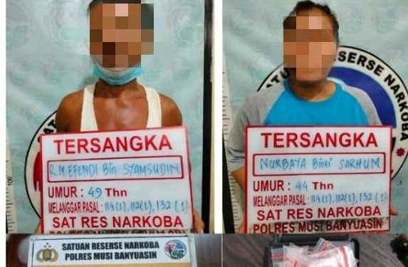 Sepasang suami istri yang diduga menjadi pengedar narkoba asal Dusun II Desa Jirak.