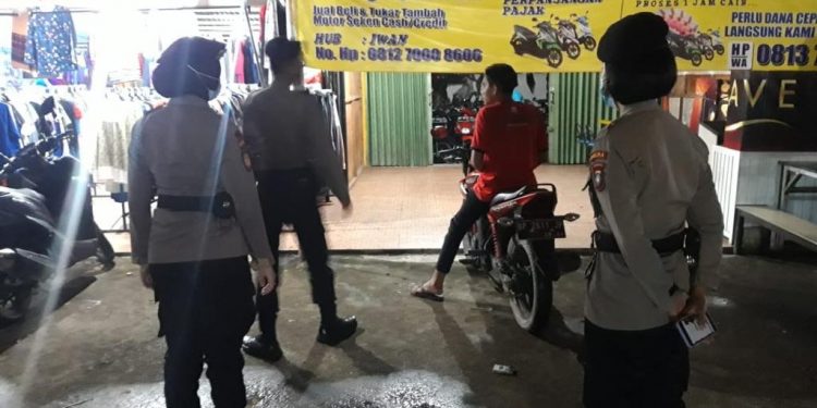 Sejumlah personil Polda Kepri yang melakukan Operasi Aman Nusa II penanggulangan covid-19 Seligi 2020.