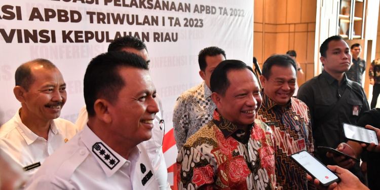 Gubernur Kepulauan Riau H. Ansar Ahmad. (Foto : Diskominfo).