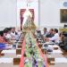 Presiden Joko Widodo memimpin rapat bersama sejumlah jajarannya di Istana Merdeka, Jakarta, pada Rabu, 3 Mei 2023. (Foto: BPMI Setpres)