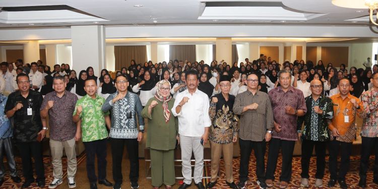 Wali Kota Batam Muhammad Rudi saat menghadiri Pelatihan Kelompok Kerja Guru di Harmonie One Hotel. ( Foto : Media Center Batam)