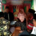 Hamdani dan Siti, sepasang anak suku laut yang menikah di atas Perahu LANTERA Kankemenag Kabupaten Lingga.