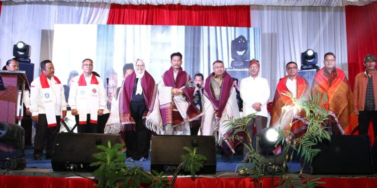 Pelantikan Pengurus IKABSU, Rudi Ajak Warga Jaga Batam Aman dan Kondusif.