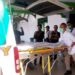 Jenazah AJH dimasukkan ke mobil ambulans untuk dikirim ke RSUD Srengat.