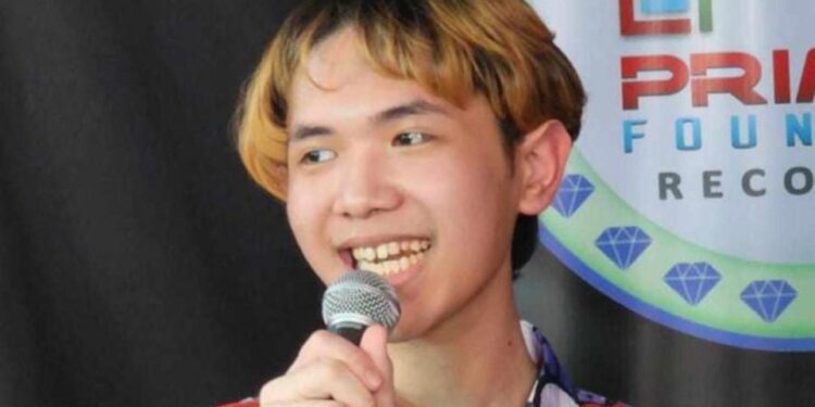 Alex Yunggun rilis album mini Moving On saat tengah berkuliah di Australia. (Foto : Dok. Istimewa)