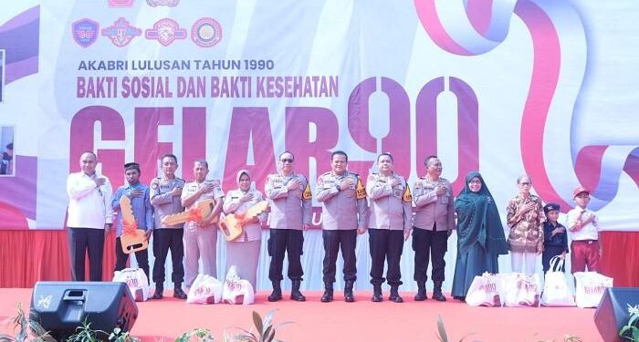 592_Cooling-System-Jelang-Pemilu-2024-Lulusan-TNI-Polri-AKABRI-1990-di-Sulsel-Gelar-Bakti-Sosial-dan-Bakti-Kesehatan