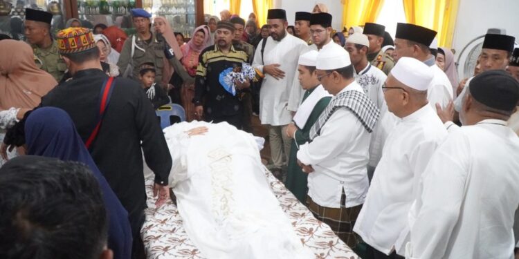 Almarhum-Datok-di-Kebumikan-di-Gebang-Syah-Afandin-Ucapkan-Terimakasih-1024x576