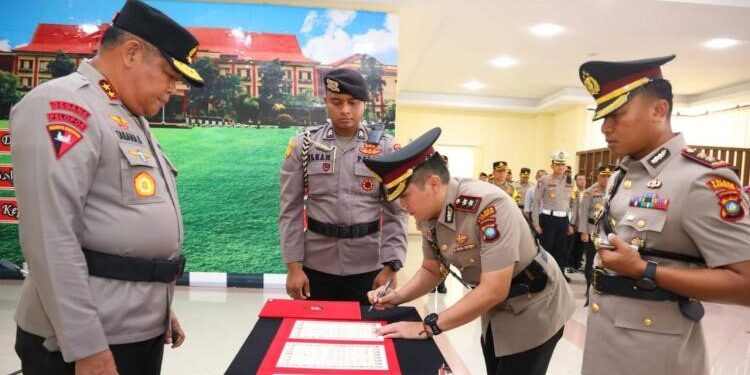 Polda Kepri Gelar Sertijab AKBP Fadli Agus Sebagai Kapolres Karimun.(Foto : Dokumentasi).