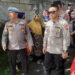 turun-ke-lokasi-banjir-mencirim-kapolres-binjai-serahkan-bantuan_3uk7Bi02gv
