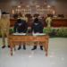 Wakil Ketua DPRD Langkat Antoni sebagai pimpinan sidang, juru bicara Badan Anggaran (Banggar) DPRD Langkat Pimanta. (Foto : Humas).