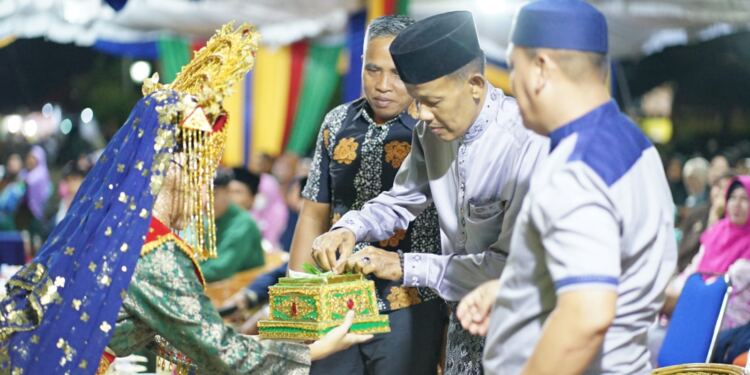 H. Armia sekretaris daerah lingga, sekaligus plt dinas pendidikan lingga. (Foto : Handoyo).