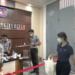 Penjagaan ketat di pintu masuk Rutan Kelas IIA Batam, Pengunjung harus mengeluarkan identitas diri serta distempel di tangan pengunjung.(Foto/net)