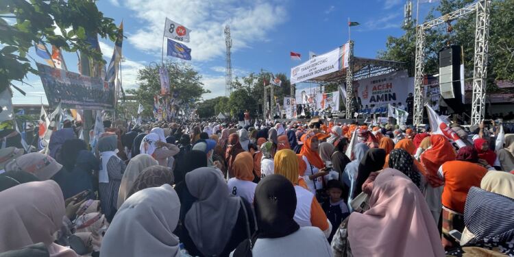 Anies Baswedan menggelar kampanye akbar di Stadion Dimurthala, Lampineung, Banda Aceh. (Poto/Net).