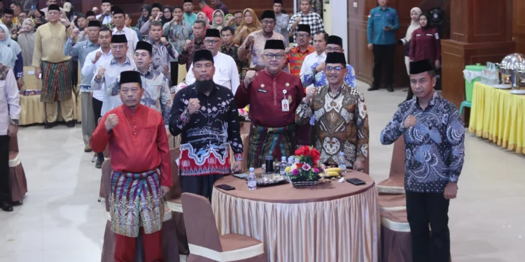 Plt Asisten Pemerintahan dan Kesejahteraan Rakyat Muhammad Mahdi. (Foto/Dokumentasi).