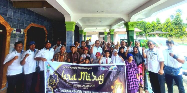 Adrian Mufti Selaku Askep dan Ketua MTSI Kebun Tinjoan. (Foto/Sabungan).