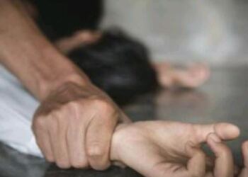Tersangka remaja digelandang Kekantor Polisi. (Foto/Nova).