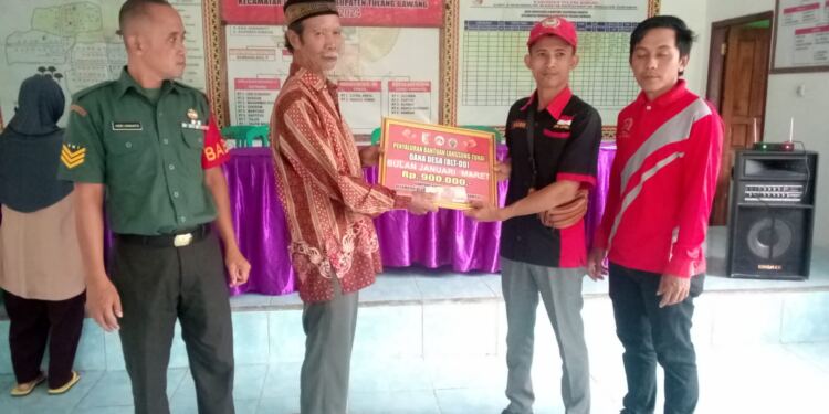 Kepala Kampung Marsito Adi saputro. (Foto/Maria).