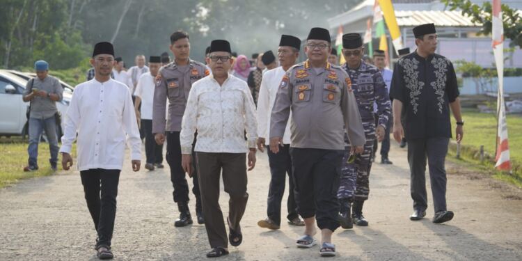 Penjabat Bupati Mesuji Dr. Drs. Sulpakar, M.M dan Forkopimda Mesuji. (Foto/ Masderik).
