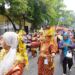 Ketua Dekranasda OKU Timur Saksikan Parade Kriya dan Kirab Budaya. (Foto/Yesianti).