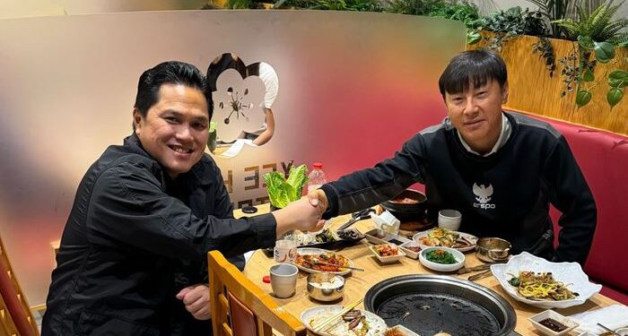 Erick Thohir dan Shin Tae-Yong. (foto/net)