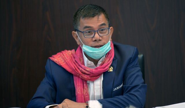 Anggota Komisi III DPR,  Hinca Panjaitan. (foto/net)