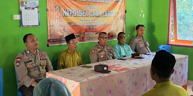 Acara curhat kamtibmas bersama Kapolsek Daik Lingga. (foto/dokumentasi)