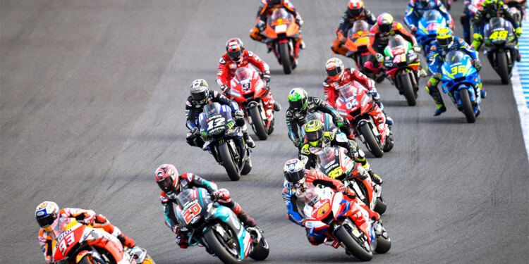 Aksi Sejumlah Pebalap Moto Gp (Foto/Net)