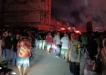 Kebakaran di Pasar Pulau Payung kota Dumai. (foto/net)