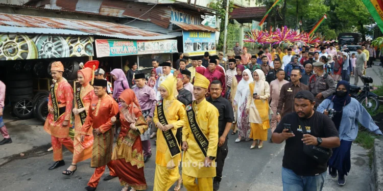 Upacara adat Melayu Riau yang masih dilestarikan. (foto/net)