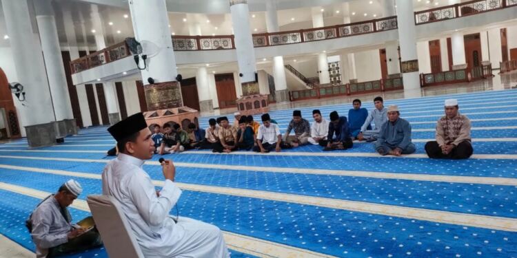 Tausiyah di Masjid Agung Natuna(foto/net)