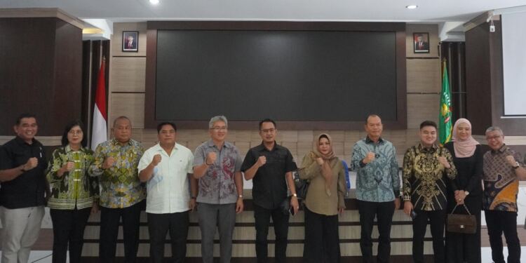 Pj. Bupati Langkat Diwakili Sekda Amril Terima Kunjungan Kerja DPRD Provinsi Sumut. (Foto/Kominfo Kab. Langkat)