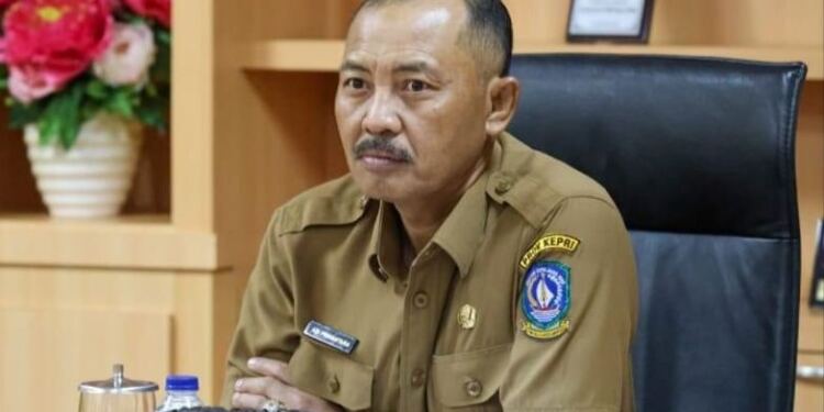Sementara Sekretaris Daerah (Setdaprov) Kepri, Adi Prihantara. (Foto/Dokumentasi).