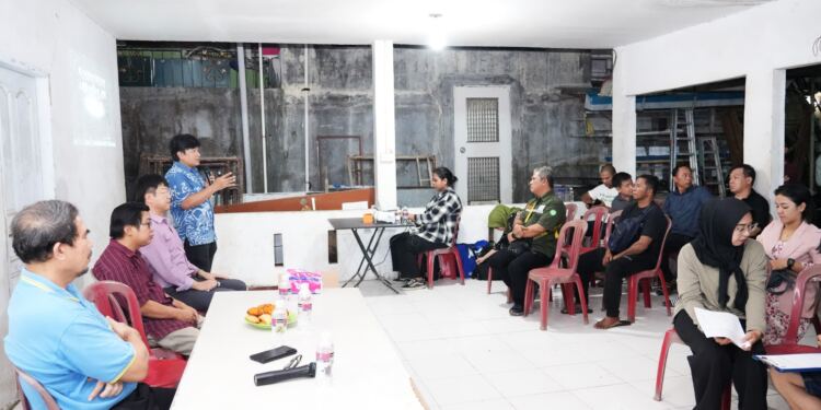 BP Batam melalui Badan Usaha Fasling melakukan sosialisasi terkait pengerjaan House Connection Jaringan IPAL di Kawasan Batam Center. (foto/Humas BP Batam)