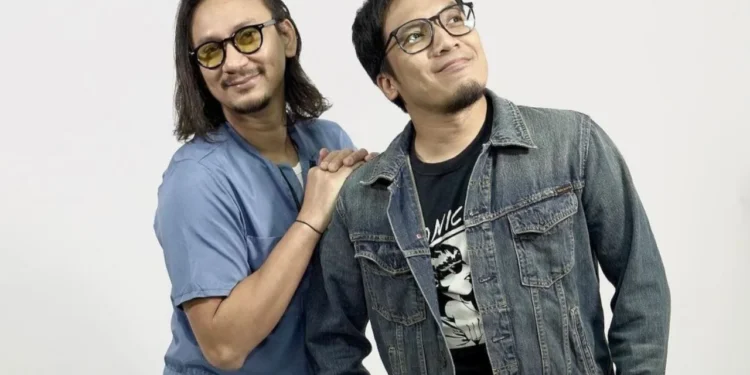 Presenter Vincent (kiri) dan Desta (kanan). (foto/doc)