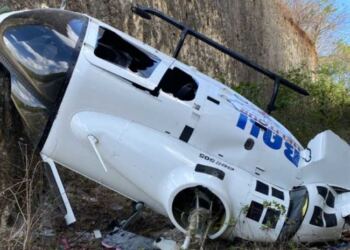 Helikopter Terjatuh di Pantai Suluban (foto/net)