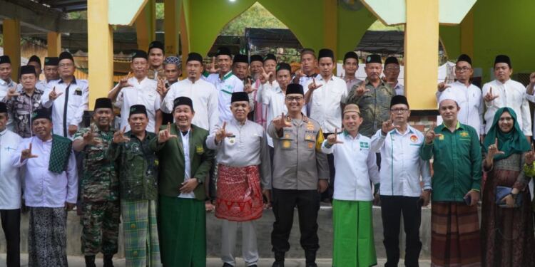 Pj. Bupati Langkat H.M. Faisal Hasrimy, AP, M.AP menghadiri dan membuka Pendidikan Dasar dan Pendidikan Kader Penggerak NU Angkatan I Pengurus Cabang Nahdatul Ulama Langkat. (Foto/Kominfo Langkat)