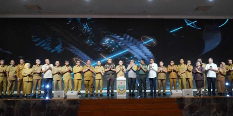 Pj Bupati Langkat, H.M. Faisal Hasrimy, AP, M.AP, menghadiri Rapat Koordinasi Kepala Daerah dan Forum Koordinasi Pimpinan Daerah (Forkopimda) se-Sumatera Utara Tahun 2024. (Foto/Kominfo Langkat)